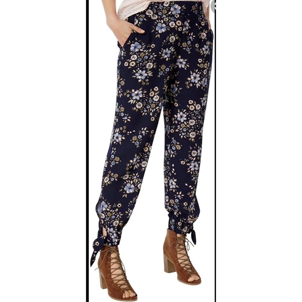 NWT Maison Jules Floral Ankle Pant size Medium